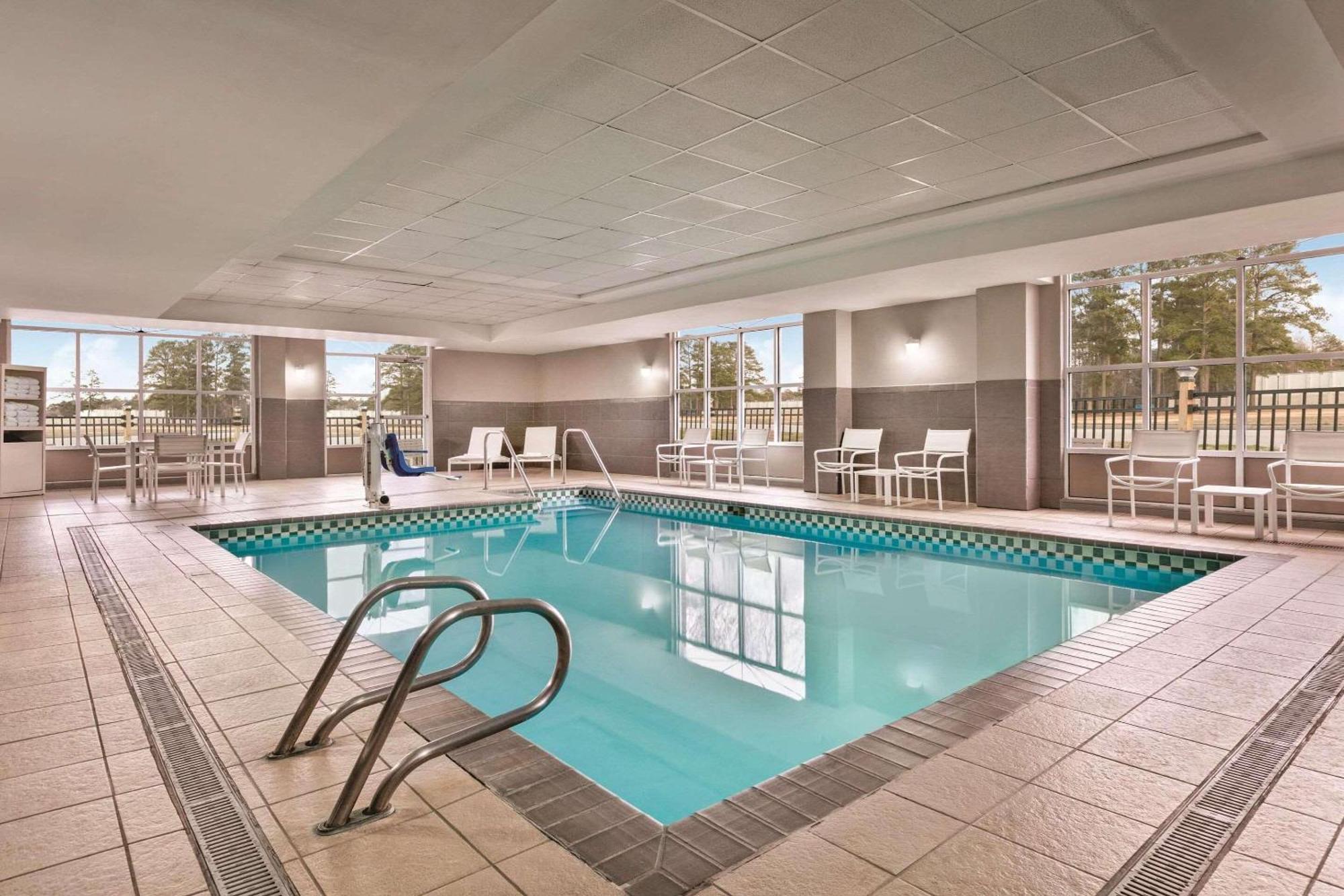 Country Inn & Suites By Radisson, Petersburg, Va Exteriér fotografie